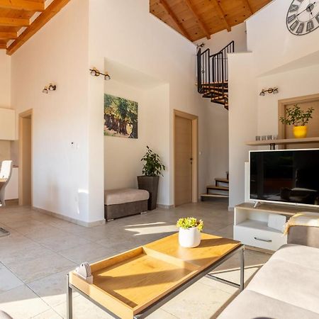 Holiday House Toici Nenadici  Luaran gambar
