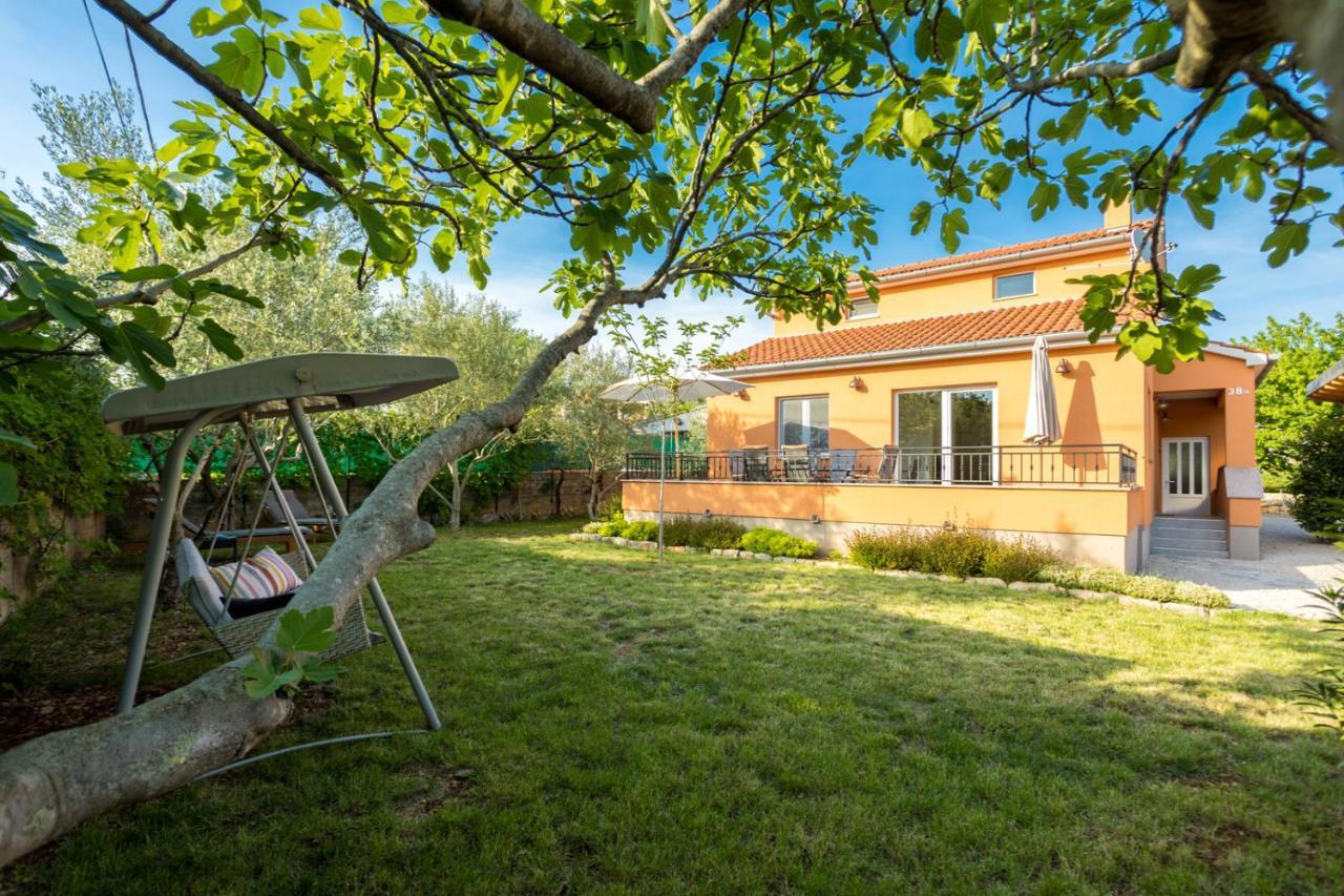 Holiday House Toici Nenadici  Luaran gambar