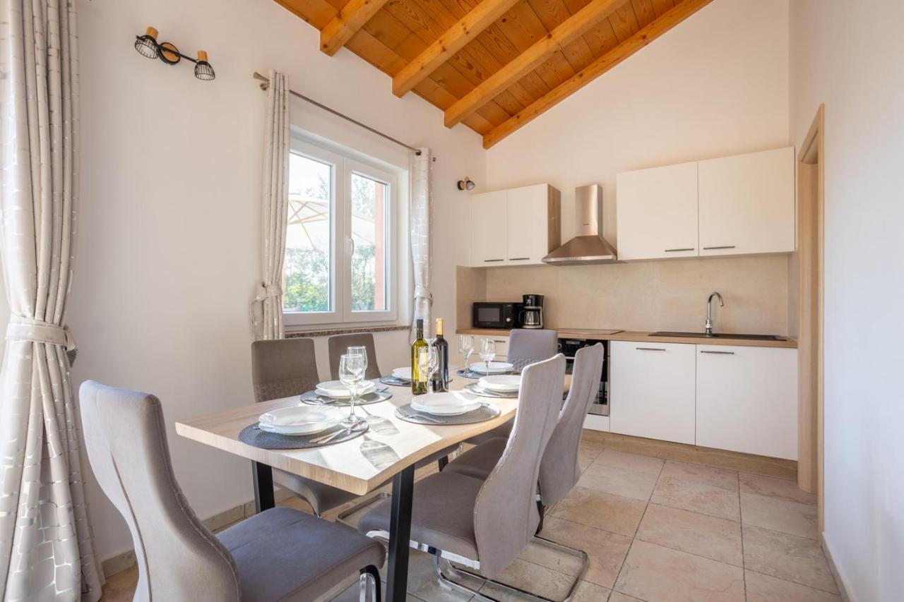 Holiday House Toici Nenadici  Luaran gambar