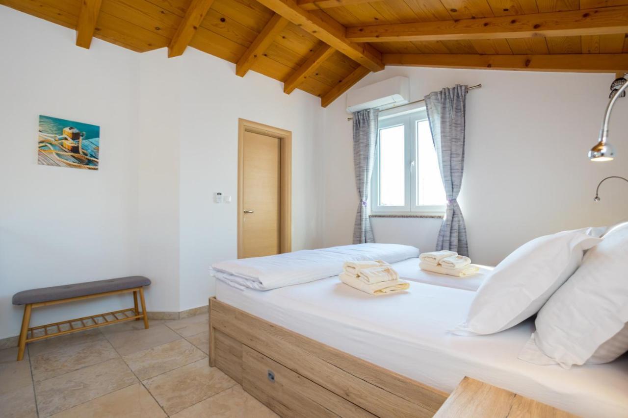 Holiday House Toici Nenadici  Luaran gambar